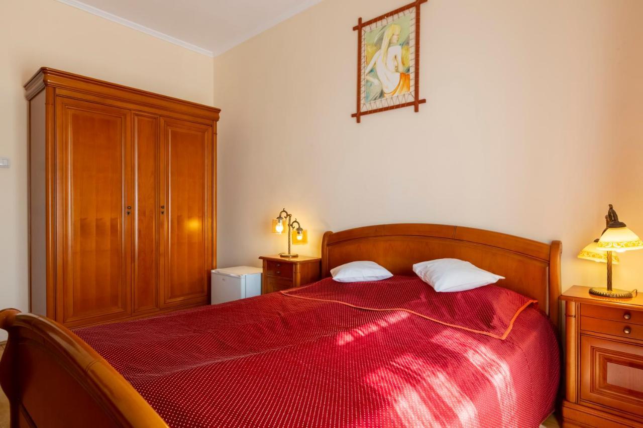 Hotel Denis Danes Luaran gambar