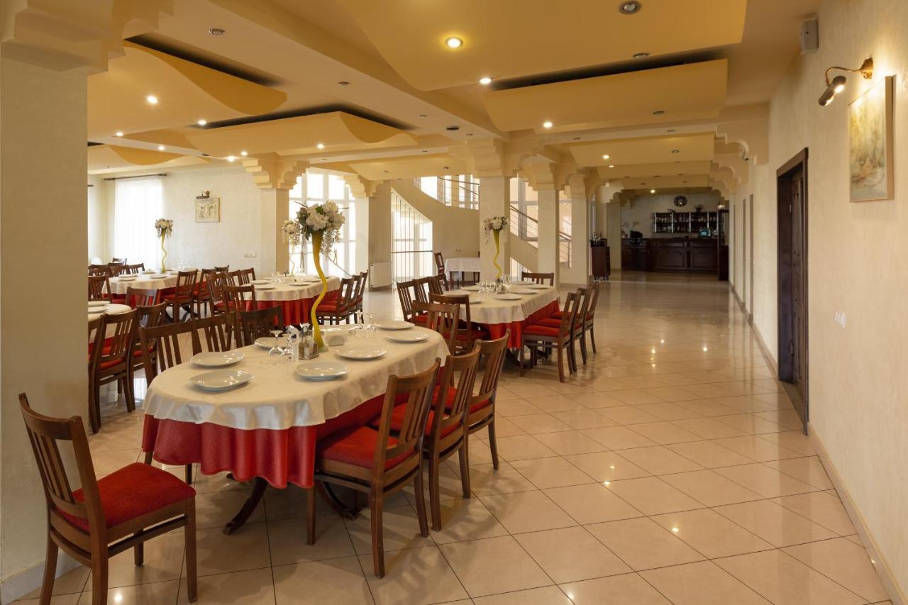 Hotel Denis Danes Luaran gambar