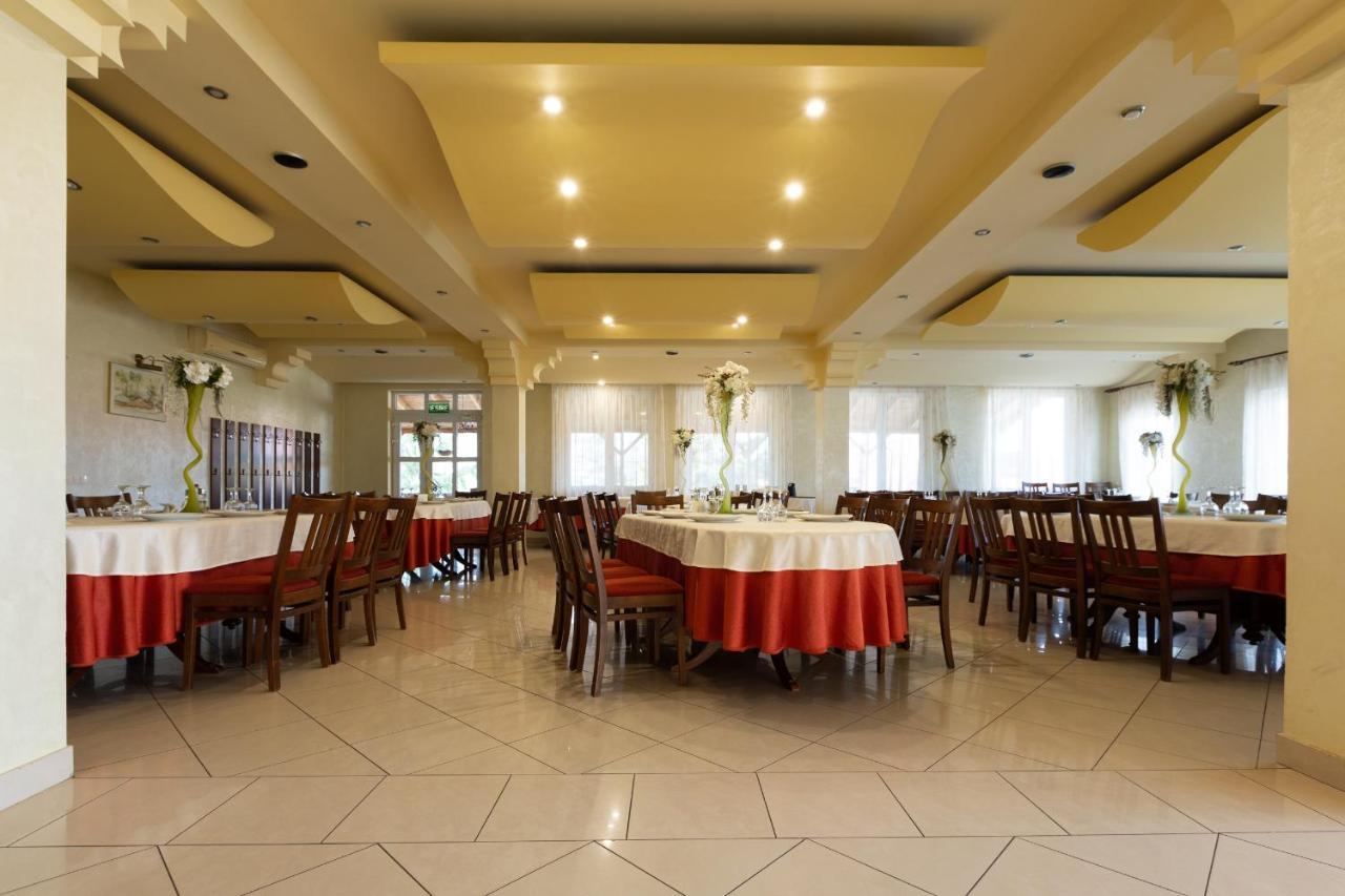 Hotel Denis Danes Luaran gambar