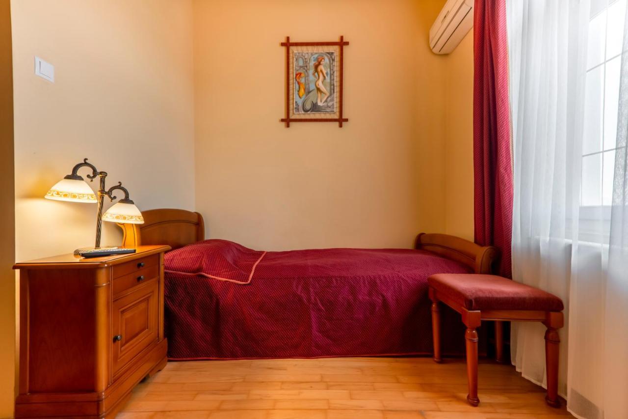 Hotel Denis Danes Luaran gambar